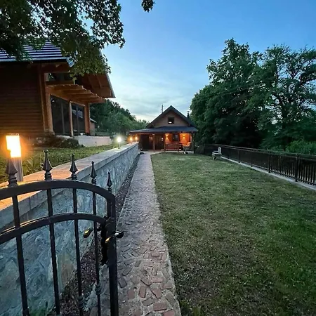 Log Plavsic - Vikendica Plavsic Tatil Evi Sipovo
